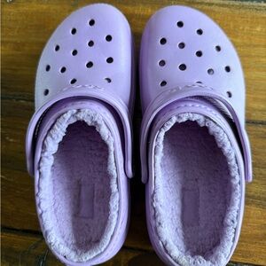 Kids Purple fleece lined crocs